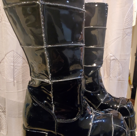 DEMONIA PATENT STACK PLATFORM BOOTS - Picture 15 of 16